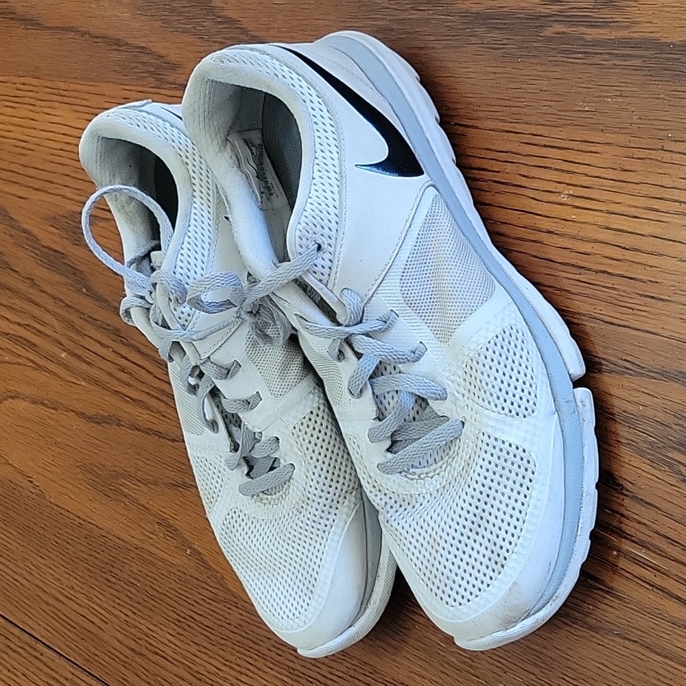 Nine tennis shoes